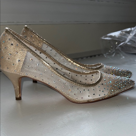 De Blossom Collection Gold Rhinestone Heels - Picture 4 of 9